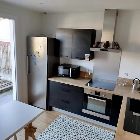 Chambre 4 Sur 4 Avec Sdb Privee Dans Logement Partage Gæstehus 3*