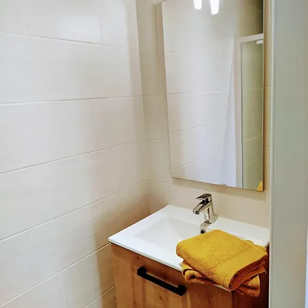 Chambre 4 Sur 4 Avec Sdb Privee Dans Logement Partage Gæstehus 3*